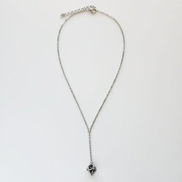 Vintage goth black obsidian and silver rosary necklace - Picture 4 of 7